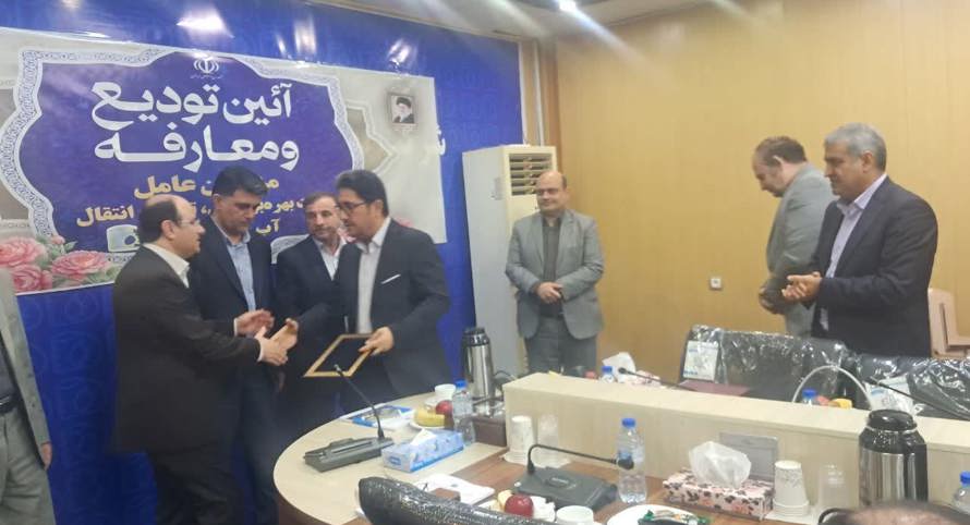 AzwCmsCore.Extend.Fields.StringField